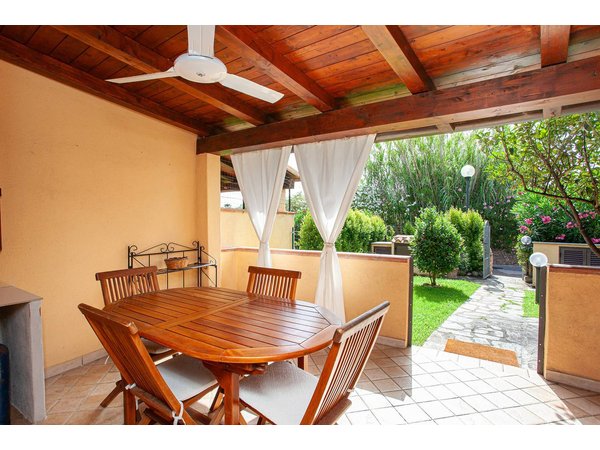 Holiday home in San Teodoro from £54 per night