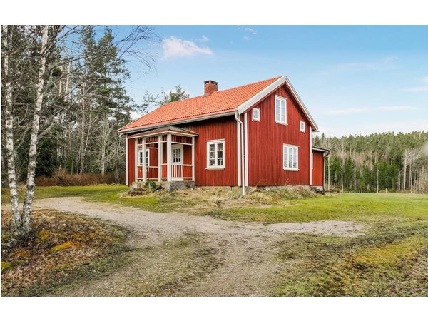 Holiday home in Årjäng region from £38 per night