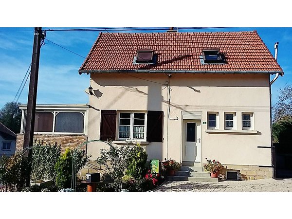 Holiday home in Oches from £48 per night