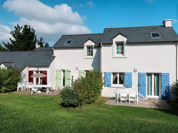 Holiday home in Iroise from £44 per night