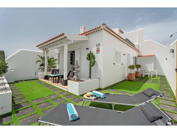 Holiday home in Arico from £104 per night