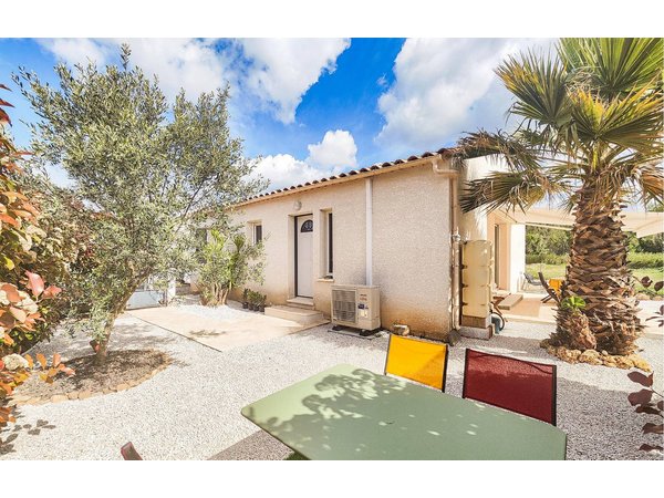 Holiday home in Hérault from £45 per night
