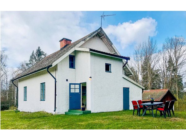 Holiday home in Roxen from £48 per night