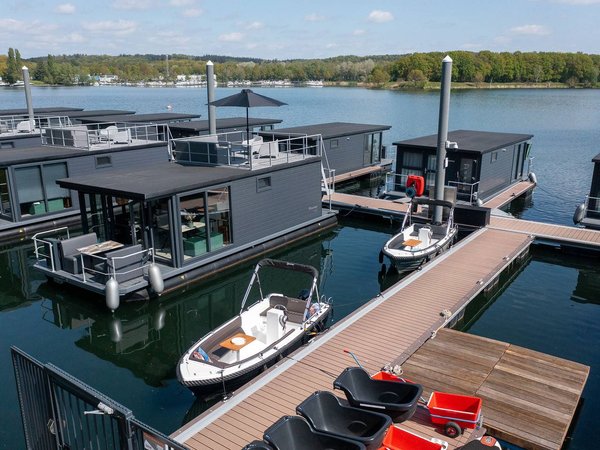 Boat in Middelaar from £89 per night