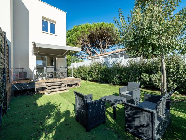 Holiday home in Hérault from £58 per night