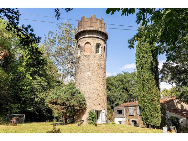 Holiday home in Vertou from £53 per night