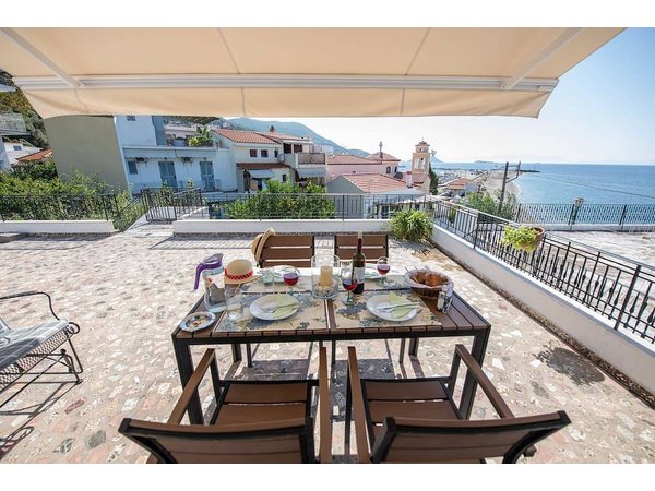 Holiday home in Skopelos from £105 per night