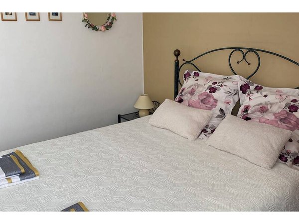 Holiday home in Limoges from £58 per night