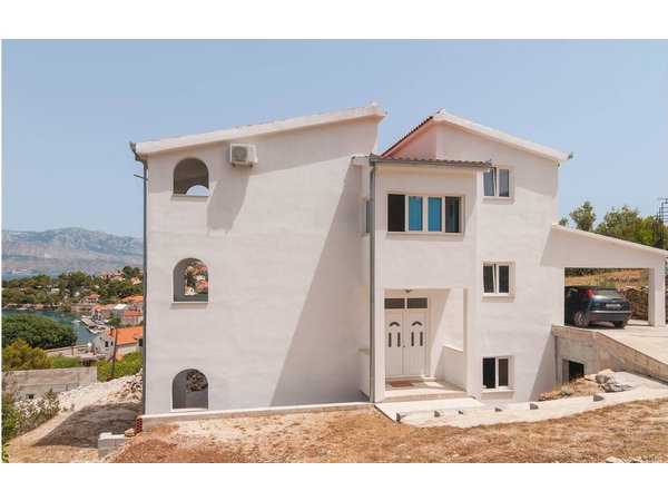 Holiday apartment in Brac from £33 per night