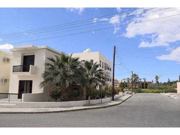 Holiday apartment in Paphos from £64 per night