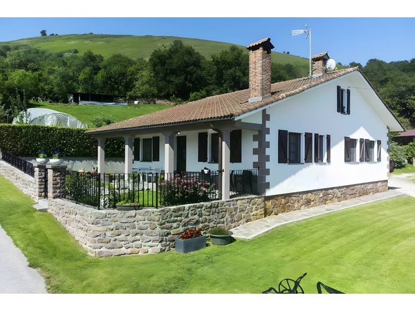 Holiday home in Baztan from £188 per night