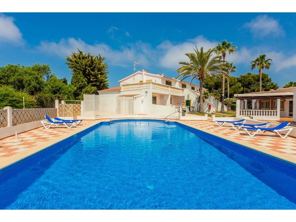 Holiday apartment in Menorca from £132 per night
