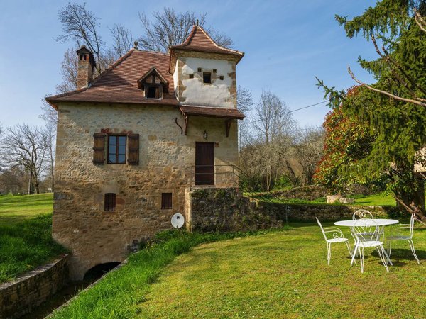 Holiday home in Lot from £47 per night