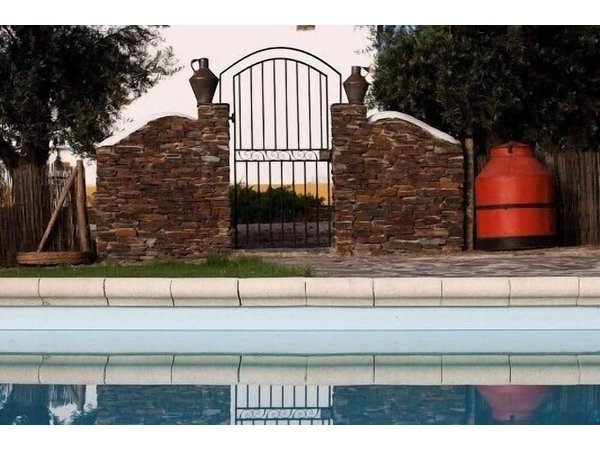 Holiday home in Évora District from £71 per night
