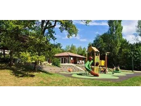 Camping in Ain from £27 per night