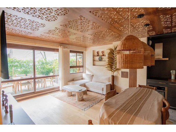 Holiday apartment in Hauts-de-Seine from £320 per night