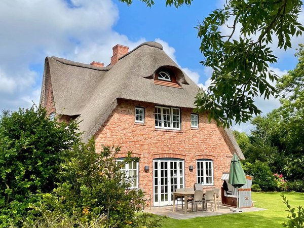 Holiday home in Sylt from £302 per night