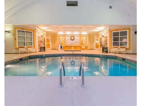 Private Villa Near Great Smoky Mountains National Park | Pools + Waterpark