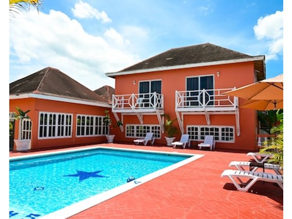 Shields Negril Villas