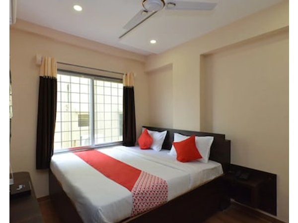 OYO 16510 Geetanjali Regency