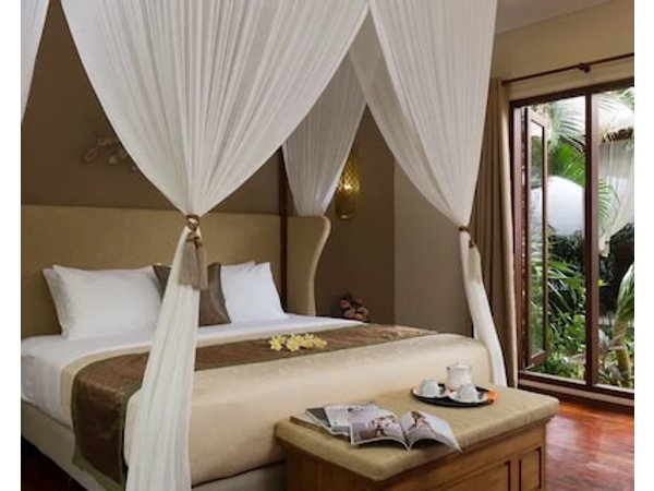 The Secret Villas