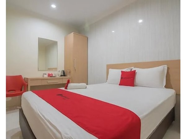 RedDoorz near MT Haryono Semarang