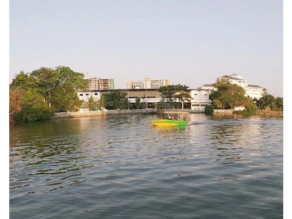 Shalom Palace