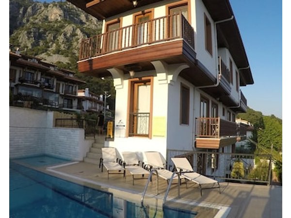 Portofino Apartments
