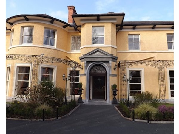 Cork's Vienna Woods Hotel & Villas