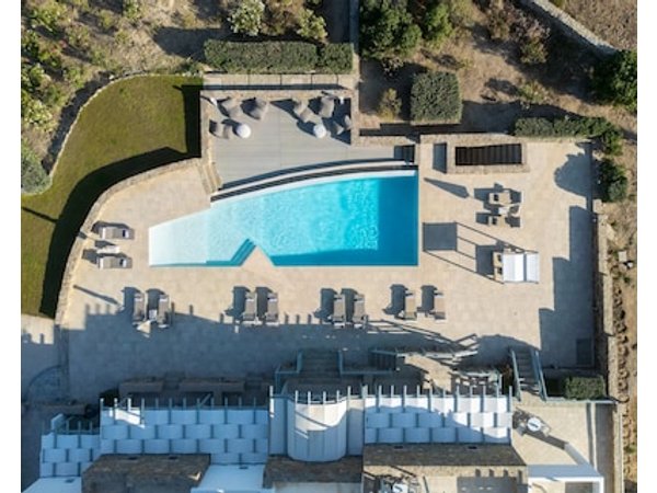 Niriides Homes & Villas
