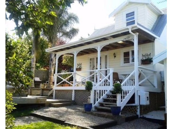 Harbour View Cottage