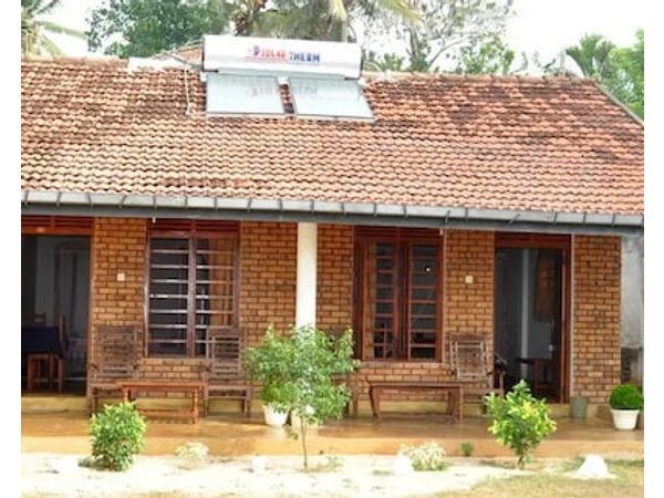 Dilena Beach Inn
