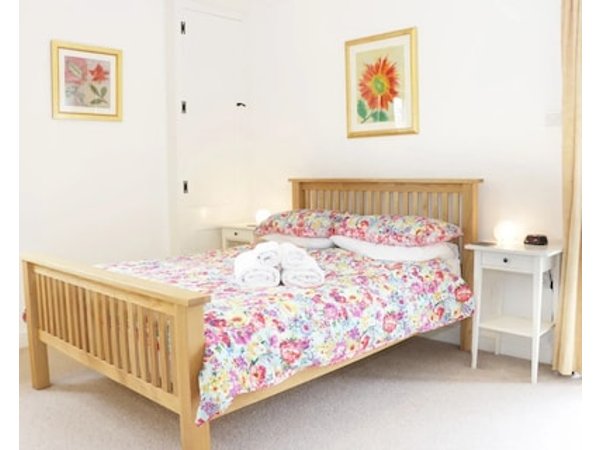 Acorn Cottage 1