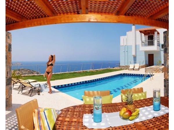 Okeanides Villas