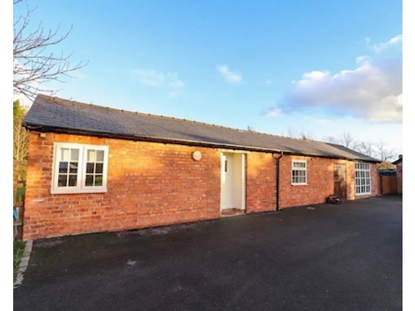 Commonwood Cottage Pet Friendly In Holt North Wales Ref 999600