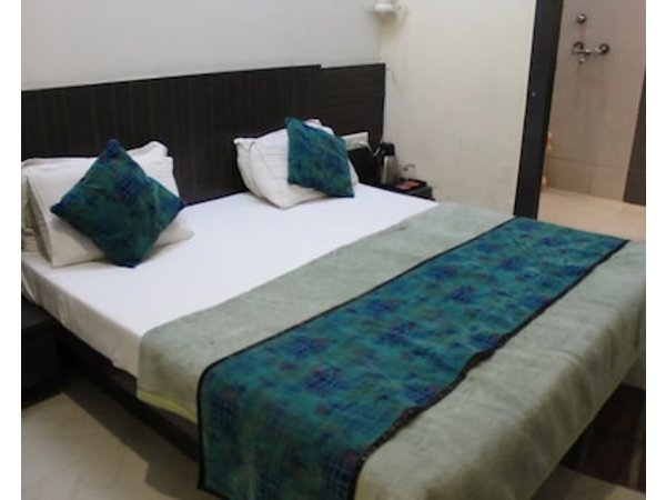 OYO 2839 Hotel Ganga Palace