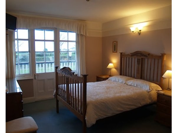 Riverside Cottage B&B