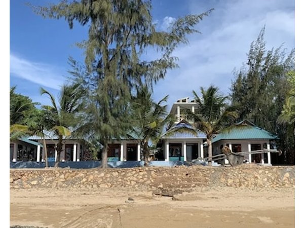 Asante Sana Beach Cottages