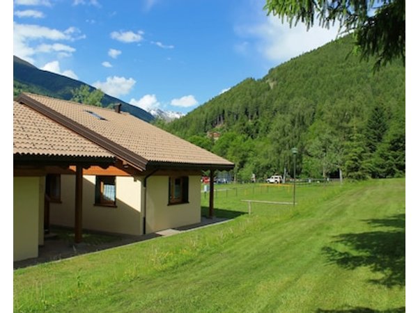 Camping & Chalet Presanella