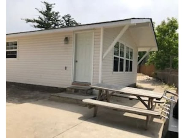 Sandpiper Beach Resort - Cottage #4
