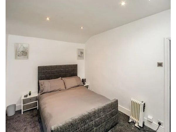 Cottage Hide-out