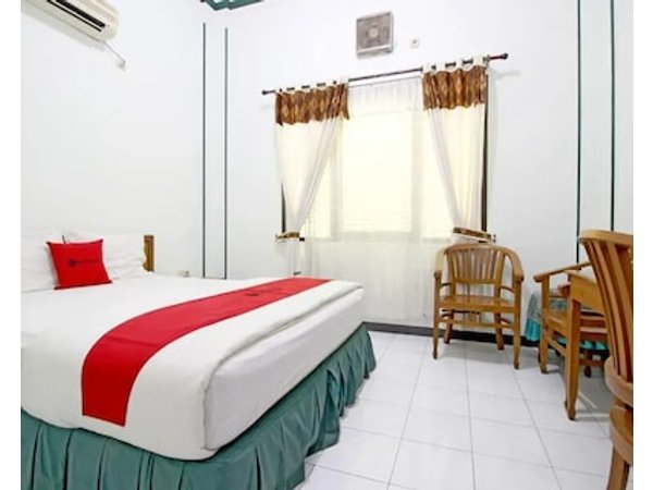 RedDoorz near XT Square Yogyakarta