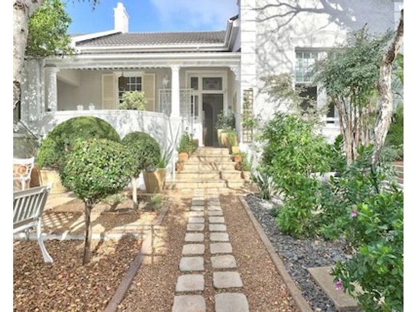 Parker Cottage Guesthouse