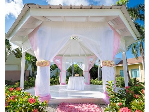 Ocean Blue & Sand Beach Resort - All Inclusive