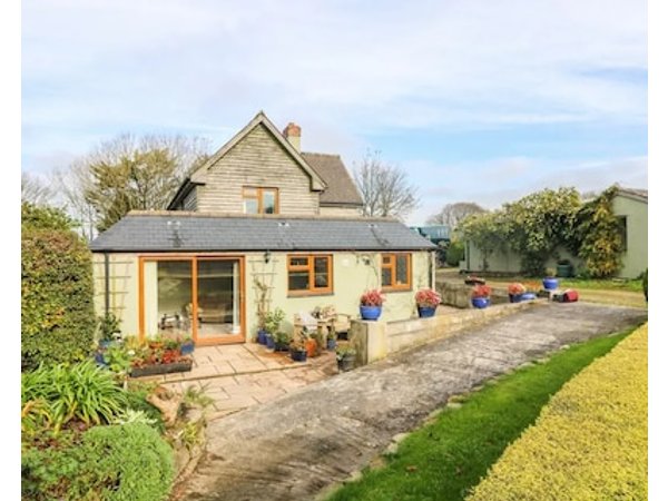 Manege Cottage Pet Friendly With A Garden In Porthtowan Ref 969149
