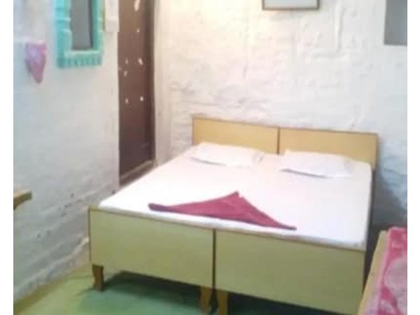 Shiva Guest House