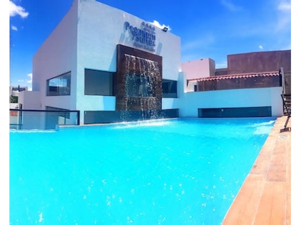 Premium Suites Deluxe Aparthotel Equipetrol