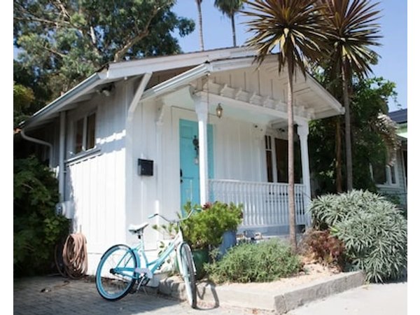 Perfect Luxury Getaway Two Blocks From Oldtown State Street!