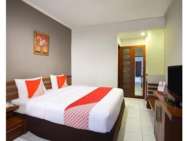 OYO 115 Portal Residence