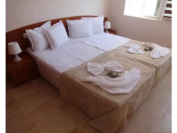 CAPUCCINO GUEST APARTMENTS - FREE PARKING and Wi-Fi